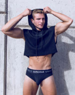 SUPAWEAR Cropped Hoodie – Black