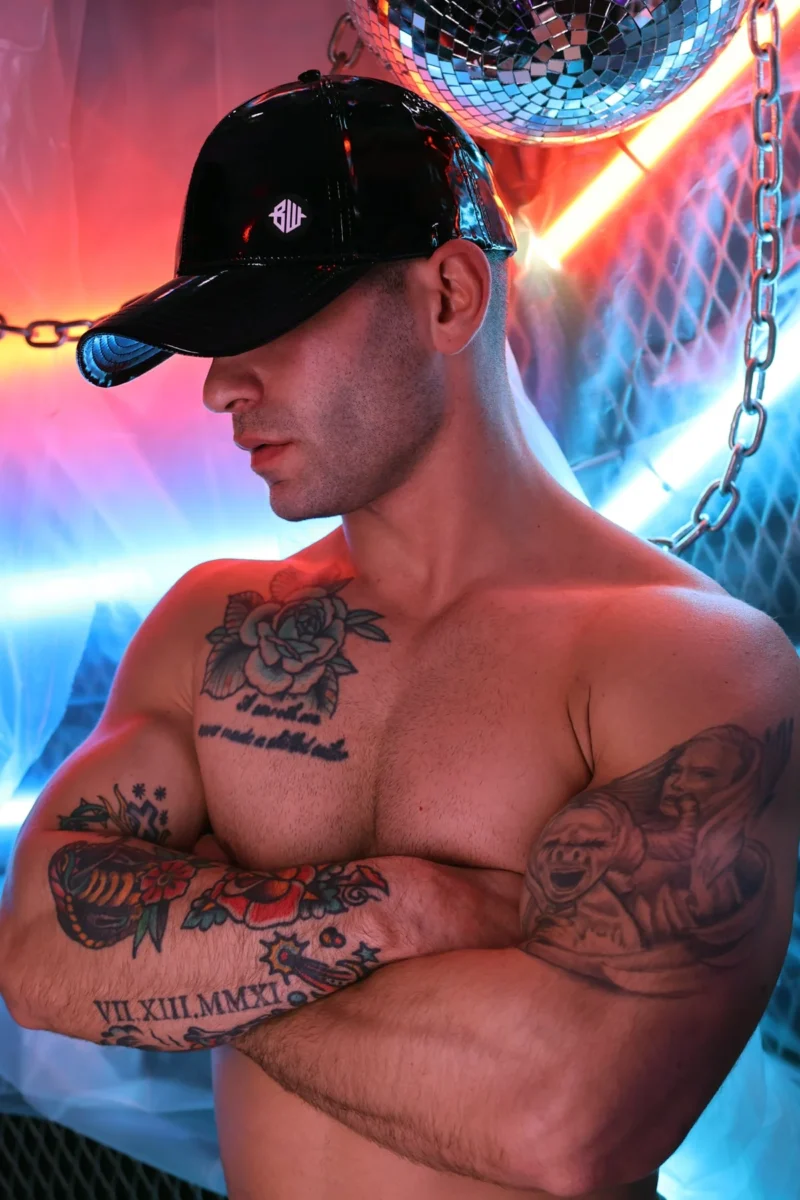 Cyber Holo Hat Blackbw02905 700458