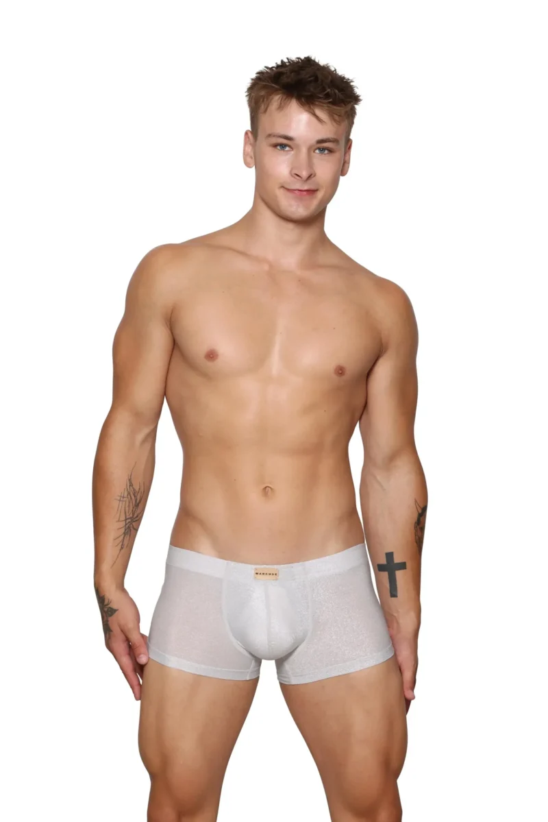 Glistenshortswhitefront