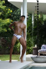 Hommewhite1 Copy