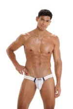 Oscarjockwhitefront