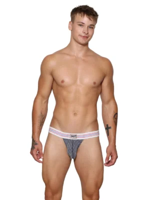 UOMObriefnavyfront