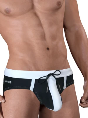 MDS BR BLK WHT Side